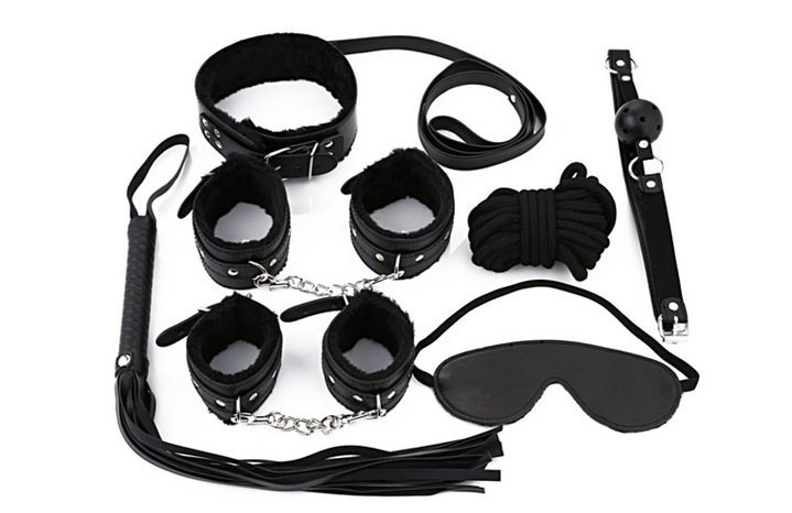 Bộ đồ chơi bạo dâm lót nhung mềm mại kích thích cảm giác Bộ đồ chơi bạo dâm lót nhung mềm mại kích thích cảm giác