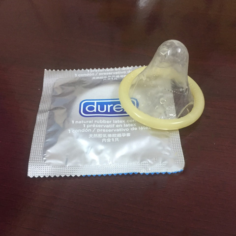 Bao cao su Durex Performa chống xuất tinh sớm an toàn tăng khoái cảm